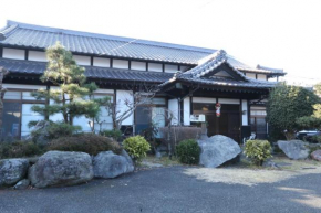 Гостиница Minshuku Shiroyama  Такета